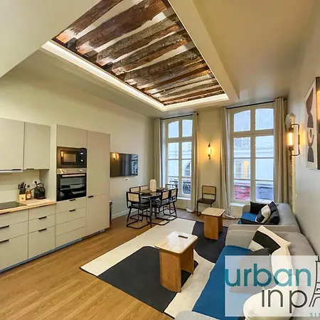 Apartment Urban Flat 188 - Sublime 4 Bedroom In *